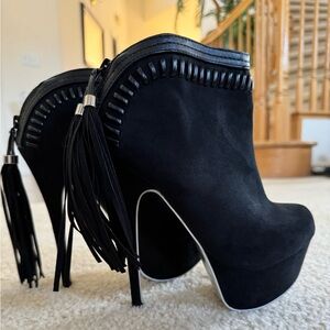 Forever 21 Black Tassel Heeled Booties